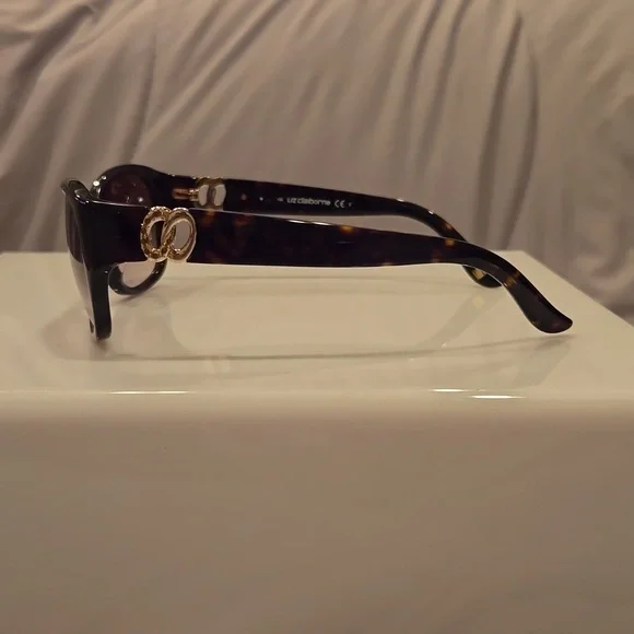 Liz Claiborne Dark Havana Sunglasses brand new in case - Picture 11 of 14